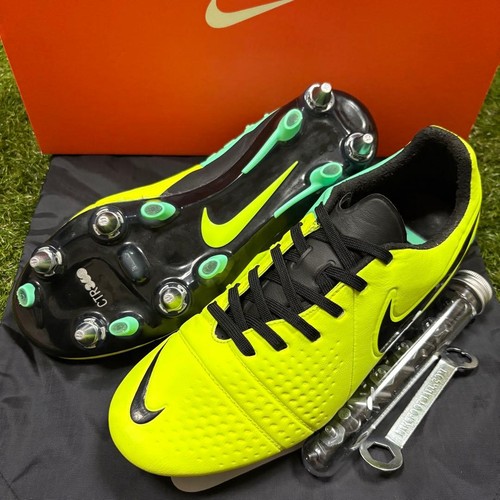 Nike ctr360 maestri iii - nike,